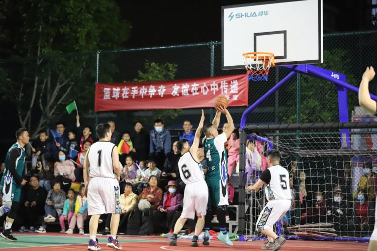 尔维